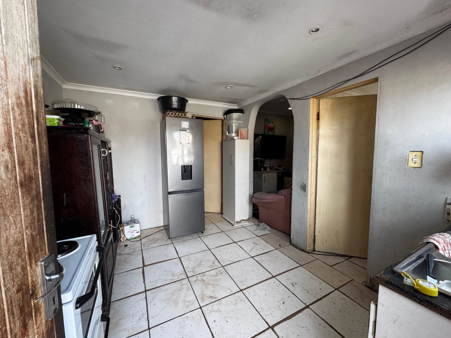 4 Bedroom Property for Sale in Delft South Western Cape